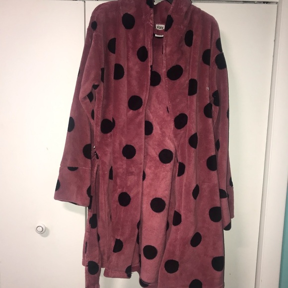 PINK Robe - Picture 2 of 5